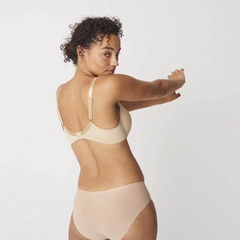 Chantelle Basic Invisible Smooth Custom Fit Bra Beige - Image 3